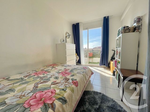 Afficher la photo en grand Appartement T4 à vendre - 4 pièces - 79.09 m2 - LUNEL - 34 - LANGUEDOC-ROUSSILLON - Century 21 Pays De Lunel