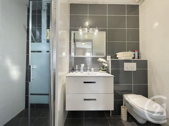 maison à vendre - 5 pièces - 121.49 m2 - LUNEL - 34 - LANGUEDOC-ROUSSILLON - Century 21 Pays De Lunel