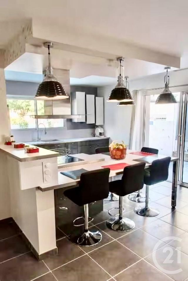 maison à vendre - 5 pièces - 121.49 m2 - LUNEL - 34 - LANGUEDOC-ROUSSILLON - Century 21 Pays De Lunel