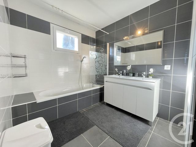 maison à vendre - 5 pièces - 121.49 m2 - LUNEL - 34 - LANGUEDOC-ROUSSILLON - Century 21 Pays De Lunel