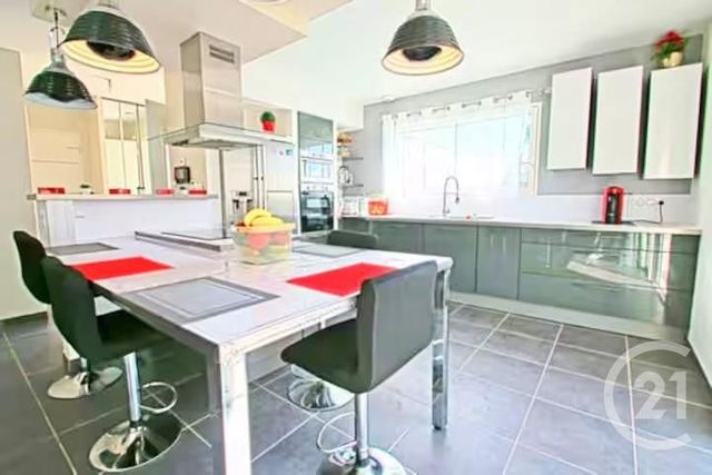 maison à vendre - 5 pièces - 121.49 m2 - LUNEL - 34 - LANGUEDOC-ROUSSILLON - Century 21 Pays De Lunel