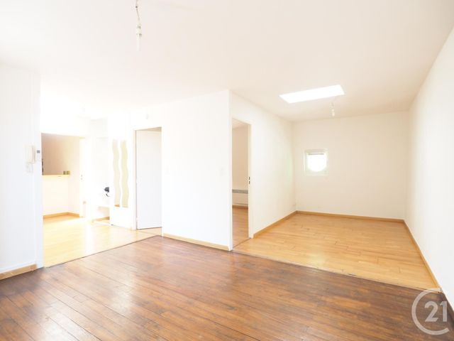 Appartement F3 à vendre - 3 pièces - 74.0 m2 - LUNEL - 34 - LANGUEDOC-ROUSSILLON - Century 21 Pays De Lunel