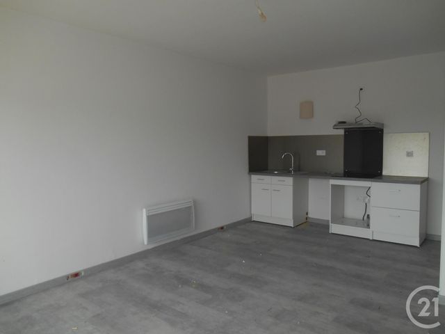 Appartement F2 à louer - 2 pièces - 42.31 m2 - LUNEL - 34 - LANGUEDOC-ROUSSILLON - Century 21 Pays De Lunel