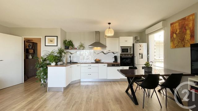 Appartement T3 à vendre - 3 pièces - 64.76 m2 - MARSILLARGUES - 34 - LANGUEDOC-ROUSSILLON - Century 21 Pays De Lunel