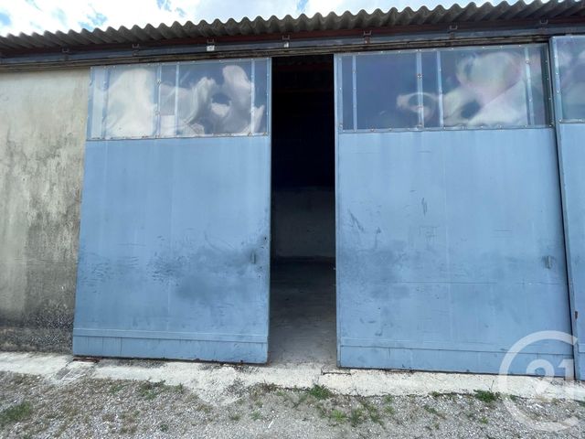 parking à louer - 50.0 m2 - GALLARGUES LE MONTUEUX - 30 - LANGUEDOC-ROUSSILLON - Century 21 Pays De Lunel