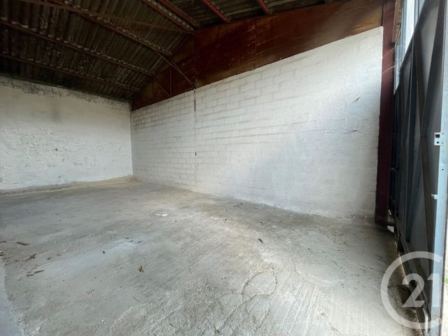 parking à louer - 50.0 m2 - GALLARGUES LE MONTUEUX - 30 - LANGUEDOC-ROUSSILLON - Century 21 Pays De Lunel