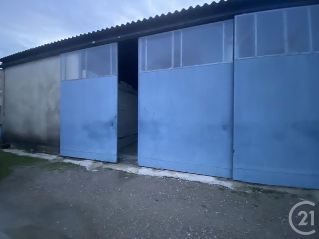 parking à louer - 50.0 m2 - GALLARGUES LE MONTUEUX - 30 - LANGUEDOC-ROUSSILLON - Century 21 Pays De Lunel