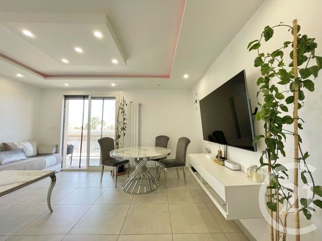 Appartement T4 à vendre - 4 pièces - 78.69 m2 - LUNEL - 34 - LANGUEDOC-ROUSSILLON - Century 21 Pays De Lunel