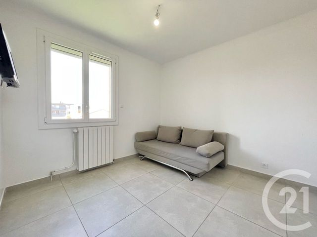 Appartement T4 à vendre - 4 pièces - 78.69 m2 - LUNEL - 34 - LANGUEDOC-ROUSSILLON - Century 21 Pays De Lunel