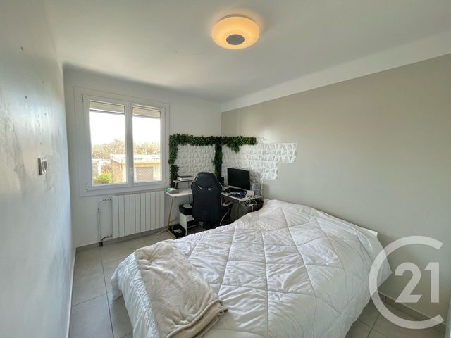 Appartement T4 à vendre - 4 pièces - 78.69 m2 - LUNEL - 34 - LANGUEDOC-ROUSSILLON - Century 21 Pays De Lunel