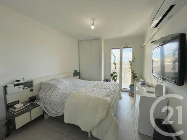 Appartement T4 à vendre - 4 pièces - 78.69 m2 - LUNEL - 34 - LANGUEDOC-ROUSSILLON - Century 21 Pays De Lunel