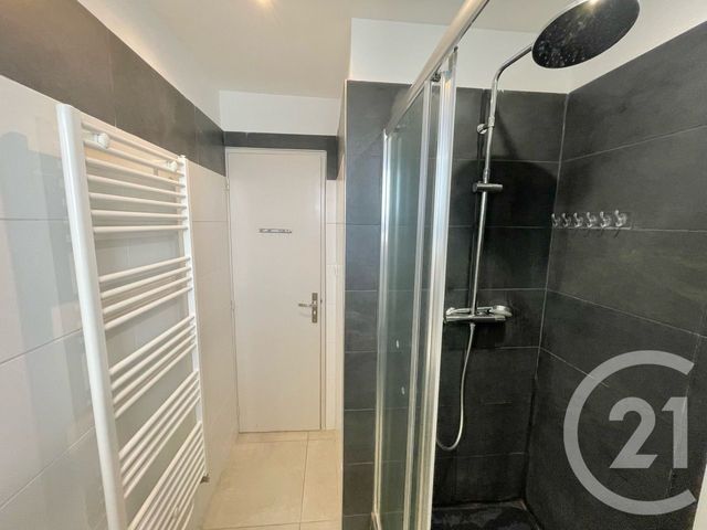 Appartement T4 à vendre - 4 pièces - 78.69 m2 - LUNEL - 34 - LANGUEDOC-ROUSSILLON - Century 21 Pays De Lunel