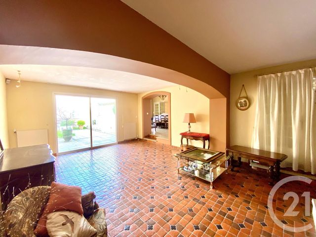 maison à vendre - 12 pièces - 229.37 m2 - LUNEL - 34 - LANGUEDOC-ROUSSILLON - Century 21 Pays De Lunel