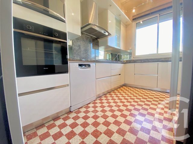 maison à vendre - 12 pièces - 229.37 m2 - LUNEL - 34 - LANGUEDOC-ROUSSILLON - Century 21 Pays De Lunel