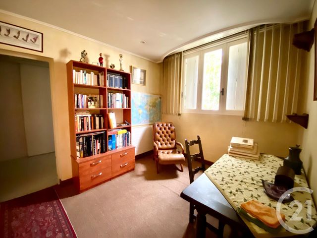 maison à vendre - 12 pièces - 229.37 m2 - LUNEL - 34 - LANGUEDOC-ROUSSILLON - Century 21 Pays De Lunel