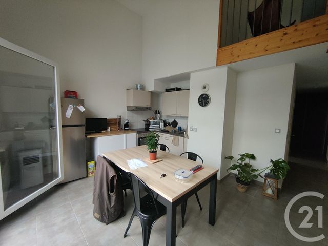 Appartement F3 à louer - 3 pièces - 65.06 m2 - LUNEL - 34 - LANGUEDOC-ROUSSILLON - Century 21 Pays De Lunel