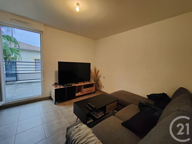 Appartement F3 à louer - 3 pièces - 65.06 m2 - LUNEL - 34 - LANGUEDOC-ROUSSILLON - Century 21 Pays De Lunel