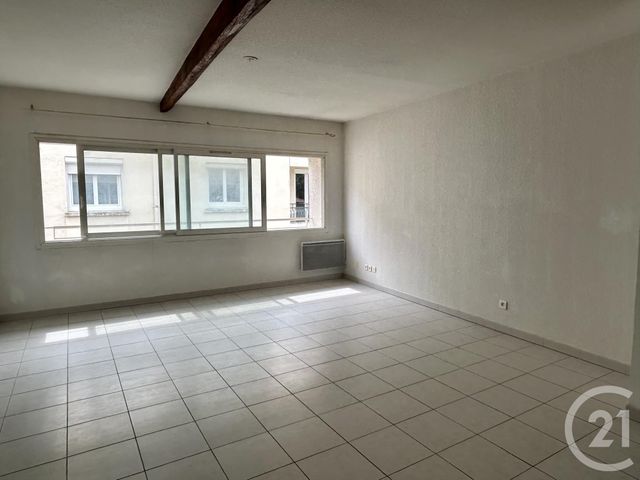 appartement à louer - 2 pièces - 50.94 m2 - LUNEL - 34 - LANGUEDOC-ROUSSILLON - Century 21 Pays De Lunel
