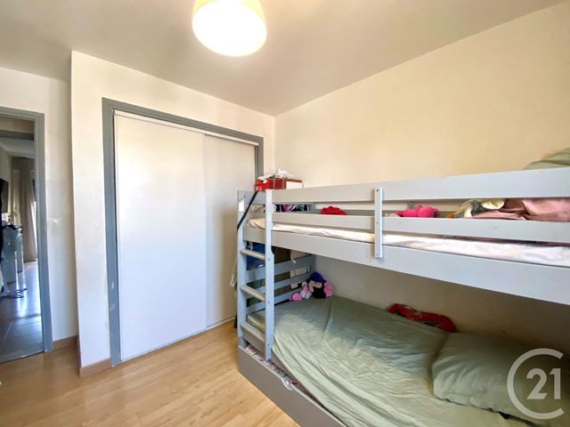 Appartement T3 à vendre - 3 pièces - 63.55 m2 - LUNEL - 34 - LANGUEDOC-ROUSSILLON - Century 21 Pays De Lunel