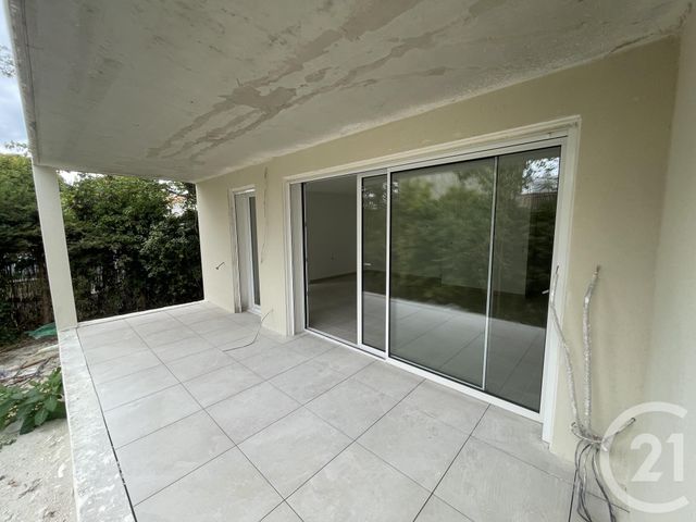 Appartement F3 à vendre - 3 pièces - 82.9 m2 - LUNEL - 34 - LANGUEDOC-ROUSSILLON - Century 21 Pays De Lunel
