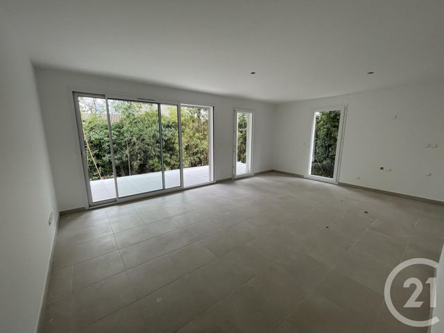 Appartement F3 à vendre - 3 pièces - 82.9 m2 - LUNEL - 34 - LANGUEDOC-ROUSSILLON - Century 21 Pays De Lunel
