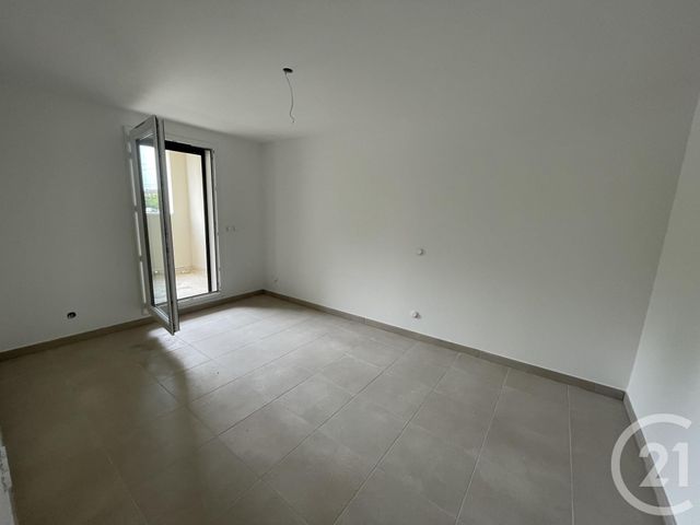 Appartement F3 à vendre - 3 pièces - 65.24 m2 - LUNEL - 34 - LANGUEDOC-ROUSSILLON - Century 21 Pays De Lunel