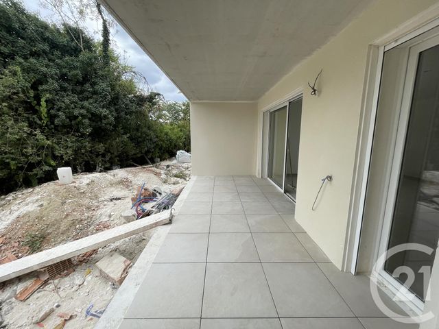 Afficher la photo en grand Appartement F3 à vendre - 3 pièces - 64.64 m2 - LUNEL - 34 - LANGUEDOC-ROUSSILLON - Century 21 Pays De Lunel