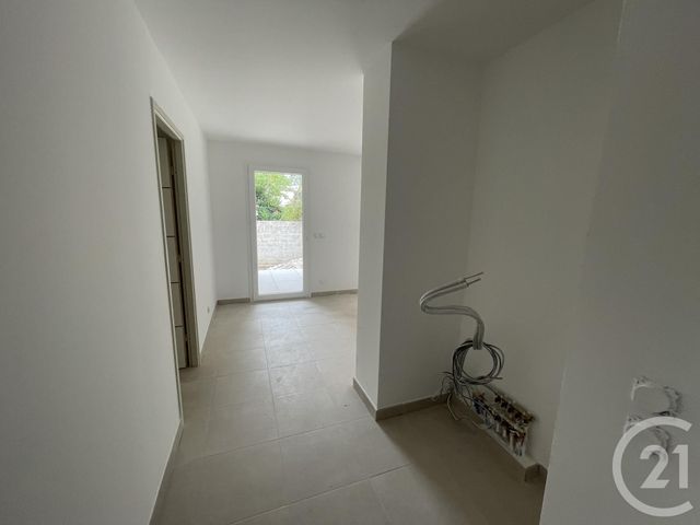 Afficher la photo en grand Appartement F3 à vendre - 3 pièces - 64.64 m2 - LUNEL - 34 - LANGUEDOC-ROUSSILLON - Century 21 Pays De Lunel