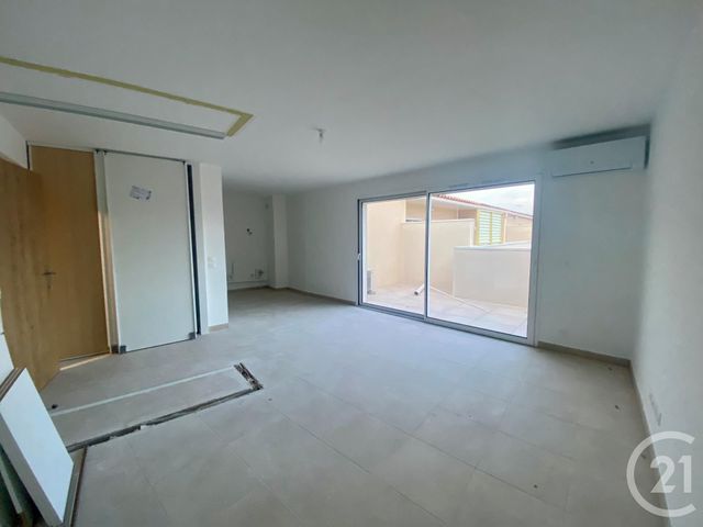 Appartement F3 à vendre - 3 pièces - 67.68 m2 - LUNEL - 34 - LANGUEDOC-ROUSSILLON - Century 21 Pays De Lunel