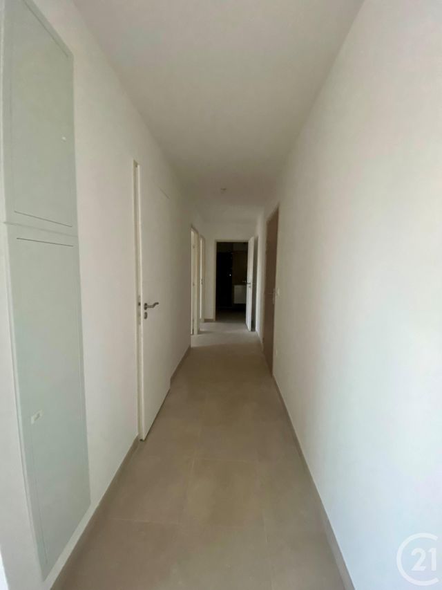 Appartement F3 à vendre - 3 pièces - 55.85 m2 - LUNEL - 34 - LANGUEDOC-ROUSSILLON - Century 21 Pays De Lunel