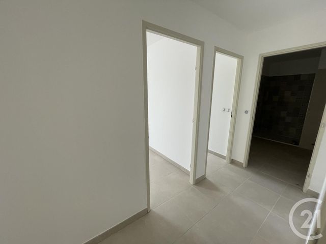 Afficher la photo en grand Appartement F3 à vendre - 3 pièces - 55.93 m2 - LUNEL - 34 - LANGUEDOC-ROUSSILLON - Century 21 Pays De Lunel
