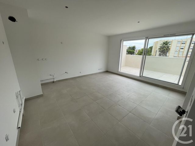 Afficher la photo en grand Appartement F3 à vendre - 3 pièces - 55.93 m2 - LUNEL - 34 - LANGUEDOC-ROUSSILLON - Century 21 Pays De Lunel