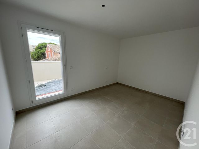 Afficher la photo en grand Appartement F3 à vendre - 3 pièces - 55.93 m2 - LUNEL - 34 - LANGUEDOC-ROUSSILLON - Century 21 Pays De Lunel