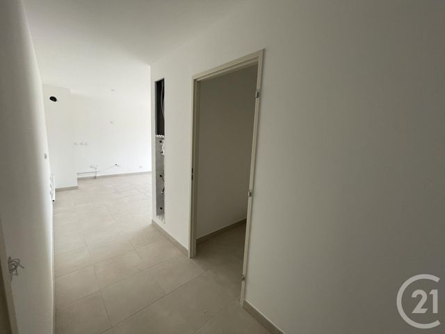 Afficher la photo en grand Appartement F3 à vendre - 3 pièces - 55.93 m2 - LUNEL - 34 - LANGUEDOC-ROUSSILLON - Century 21 Pays De Lunel