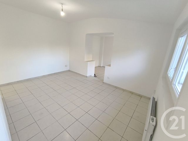 Appartement T2 à louer - 2 pièces - 38.47 m2 - LUNEL - 34 - LANGUEDOC-ROUSSILLON - Century 21 Pays De Lunel