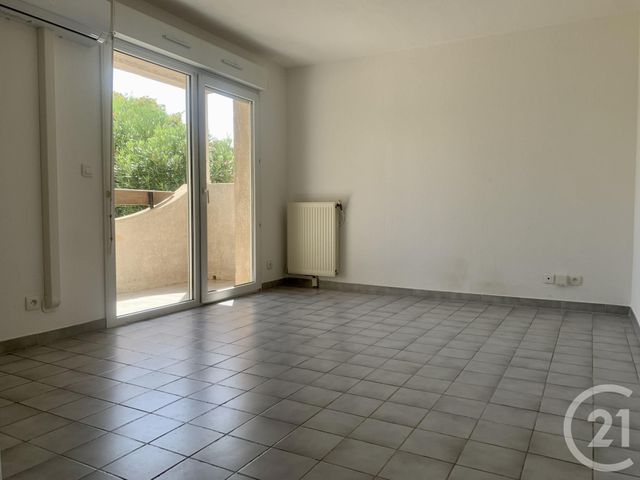 Appartement F2 à louer - 2 pièces - 32.38 m2 - LUNEL - 34 - LANGUEDOC-ROUSSILLON - Century 21 Pays De Lunel