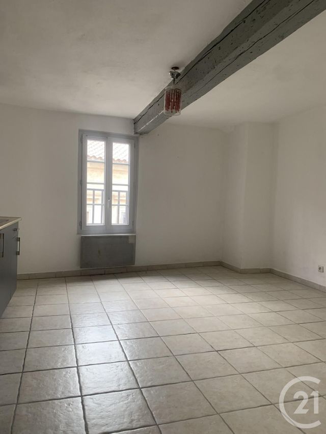 Appartement F2 à louer - 2 pièces - 35.84 m2 - LUNEL - 34 - LANGUEDOC-ROUSSILLON - Century 21 Pays De Lunel