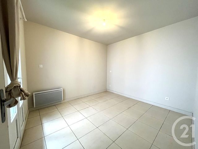 Appartement F2 à vendre - 2 pièces - 45.52 m2 - LUNEL - 34 - LANGUEDOC-ROUSSILLON - Century 21 Pays De Lunel