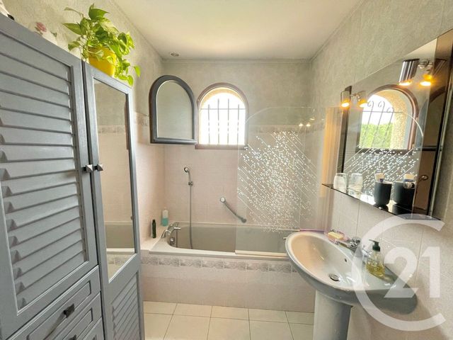 maison à vendre - 4 pièces - 129.45 m2 - LUNEL - 34 - LANGUEDOC-ROUSSILLON - Century 21 Pays De Lunel