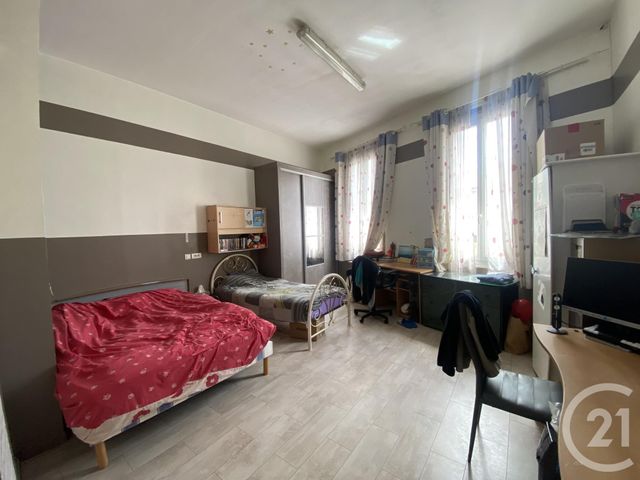 Afficher la photo en grand immeuble à vendre - 440.0 m2 - LUNEL - 34 - LANGUEDOC-ROUSSILLON - Century 21 Pays De Lunel