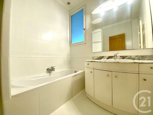 maison à vendre - 7 pièces - 267.93 m2 - LUNEL - 34 - LANGUEDOC-ROUSSILLON - Century 21 Pays De Lunel