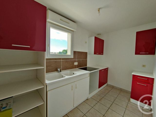 Appartement F3 à louer - 3 pièces - 49.45 m2 - LUNEL - 34 - LANGUEDOC-ROUSSILLON - Century 21 Pays De Lunel