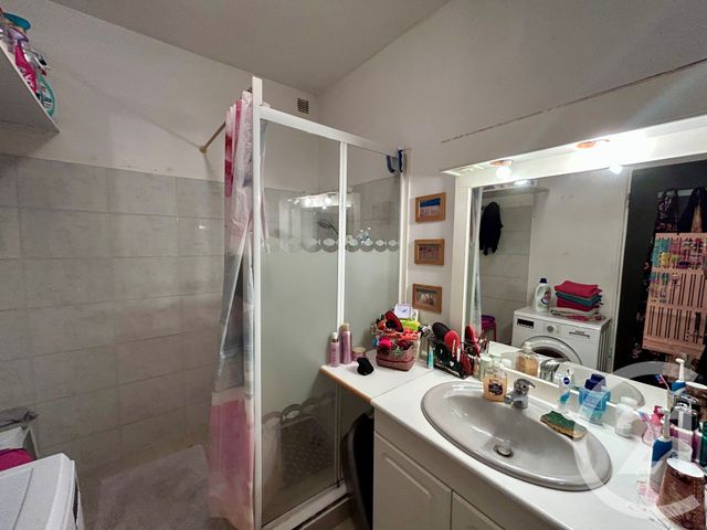 Afficher la photo en grand Appartement F3 à vendre - 3 pièces - 76.59 m2 - LUNEL - 34 - LANGUEDOC-ROUSSILLON - Century 21 Pays De Lunel