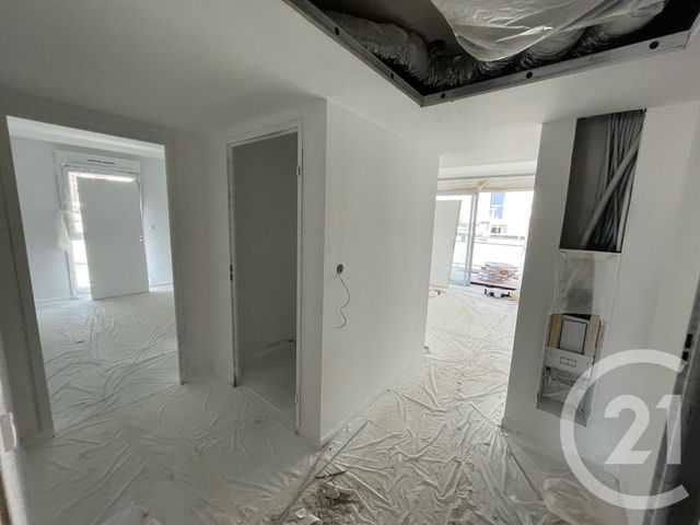 Afficher la photo en grand Appartement F3 à vendre - 3 pièces - 60.39 m2 - LUNEL - 34 - LANGUEDOC-ROUSSILLON - Century 21 Pays De Lunel