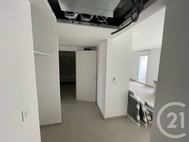 Afficher la photo en grand Appartement F3 à vendre - 3 pièces - 61.25 m2 - LUNEL - 34 - LANGUEDOC-ROUSSILLON - Century 21 Pays De Lunel
