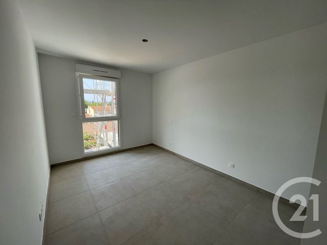 Afficher la photo en grand Appartement F3 à vendre - 3 pièces - 61.25 m2 - LUNEL - 34 - LANGUEDOC-ROUSSILLON - Century 21 Pays De Lunel
