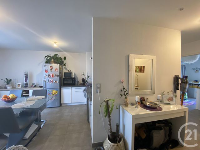 Appartement F3 à vendre - 3 pièces - 57.01 m2 - LUNEL - 34 - LANGUEDOC-ROUSSILLON - Century 21 Pays De Lunel