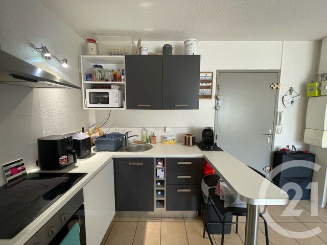 Appartement T3 à vendre - 3 pièces - 65.56 m2 - LUNEL - 34 - LANGUEDOC-ROUSSILLON - Century 21 Pays De Lunel