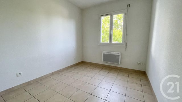 Appartement T3 à vendre - 3 pièces - 65.56 m2 - LUNEL - 34 - LANGUEDOC-ROUSSILLON - Century 21 Pays De Lunel