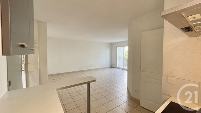 Appartement T3 à vendre - 3 pièces - 65.56 m2 - LUNEL - 34 - LANGUEDOC-ROUSSILLON - Century 21 Pays De Lunel